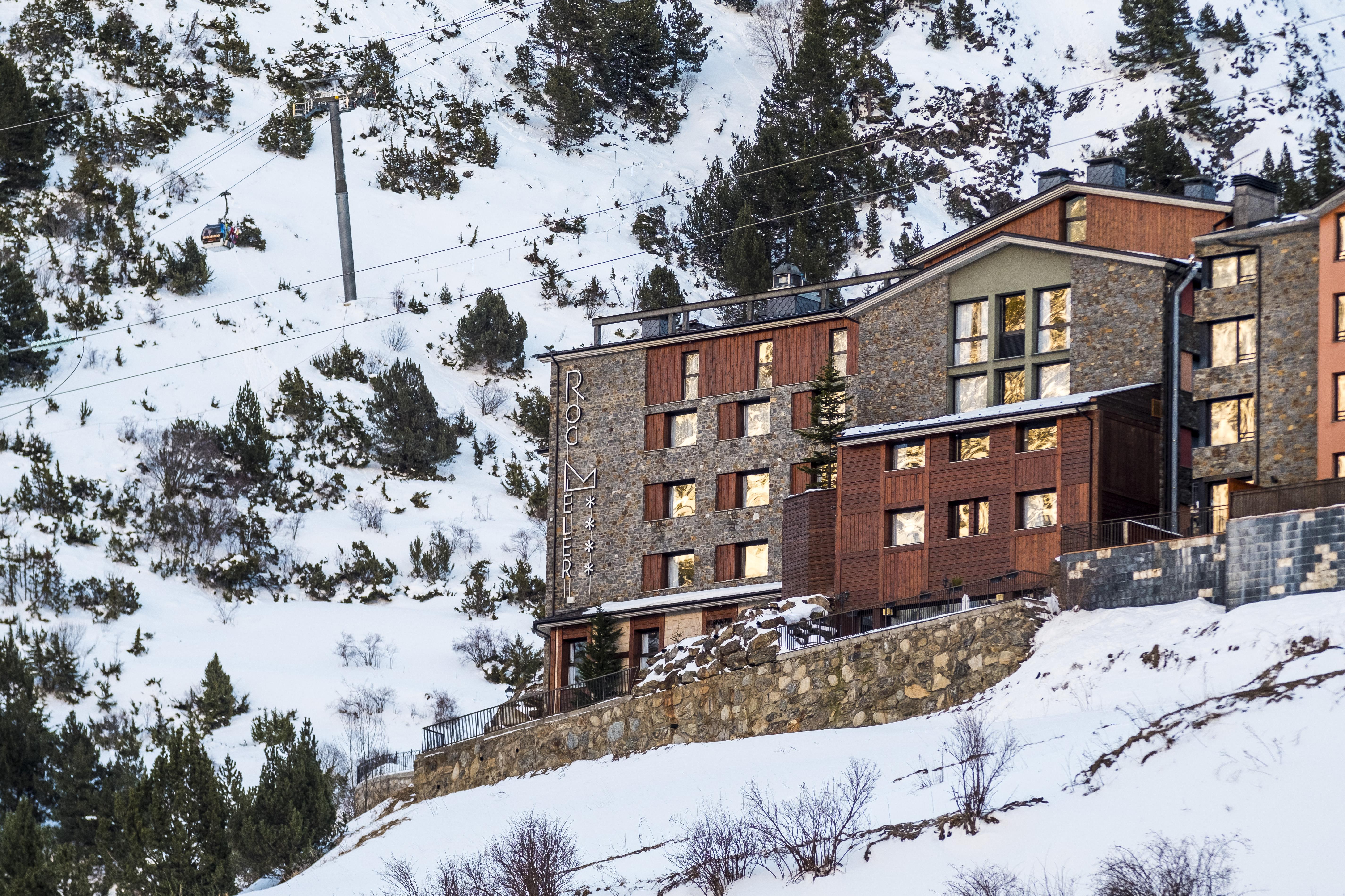 Aj Hotel And Spa Канилло Экстерьер фото